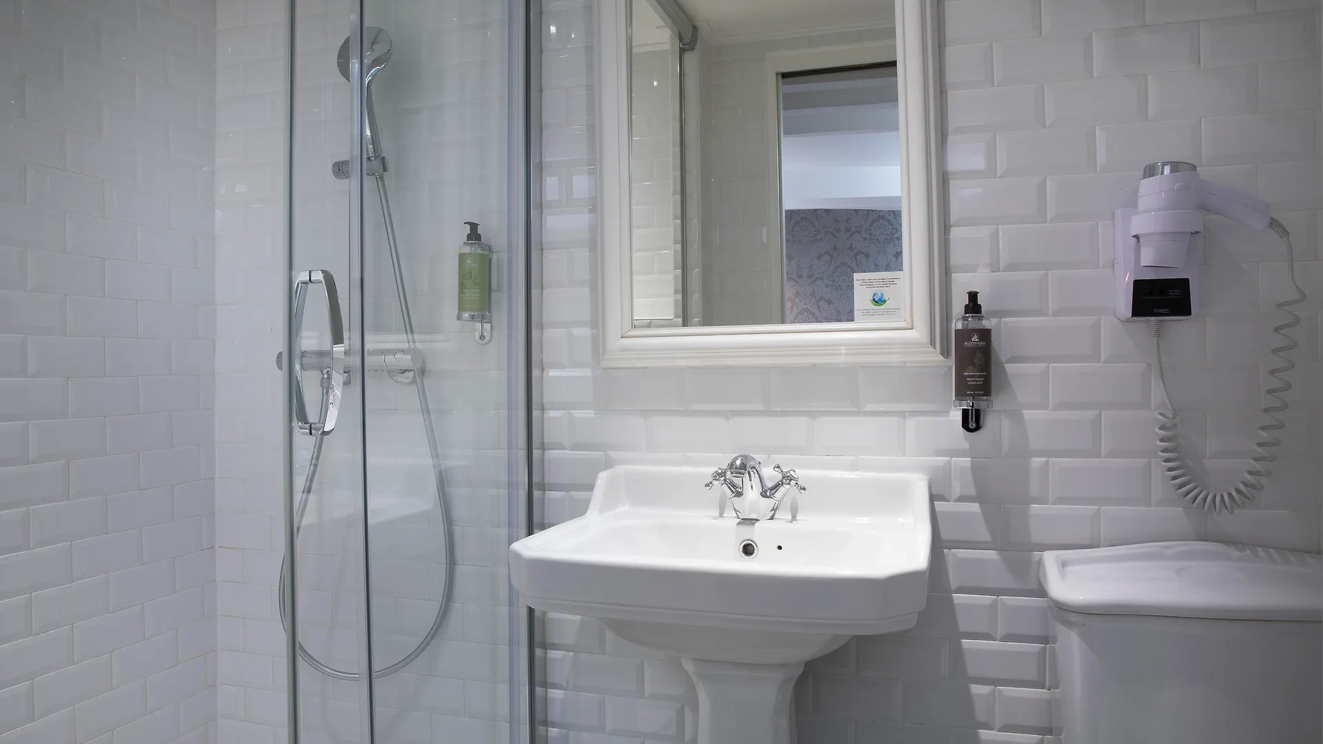 ***  Hotel Madeleine Haussmann Paris France