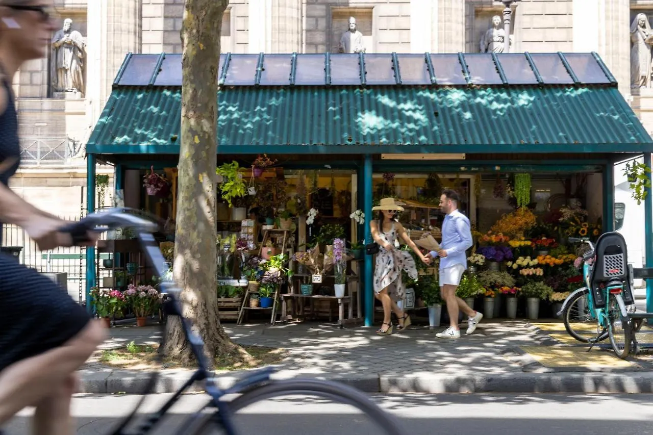 Hotel Madeleine Haussmann Paris