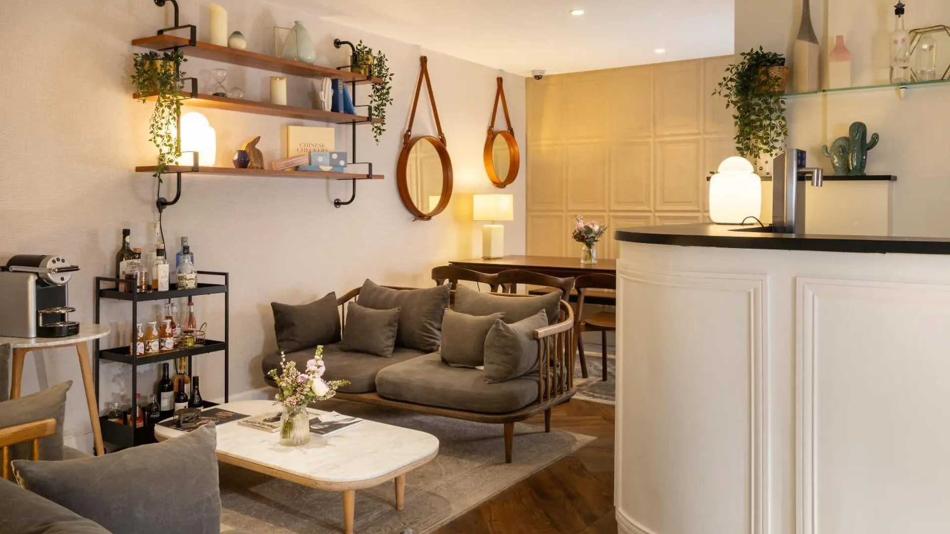Hotel Madeleine Haussmann Paris