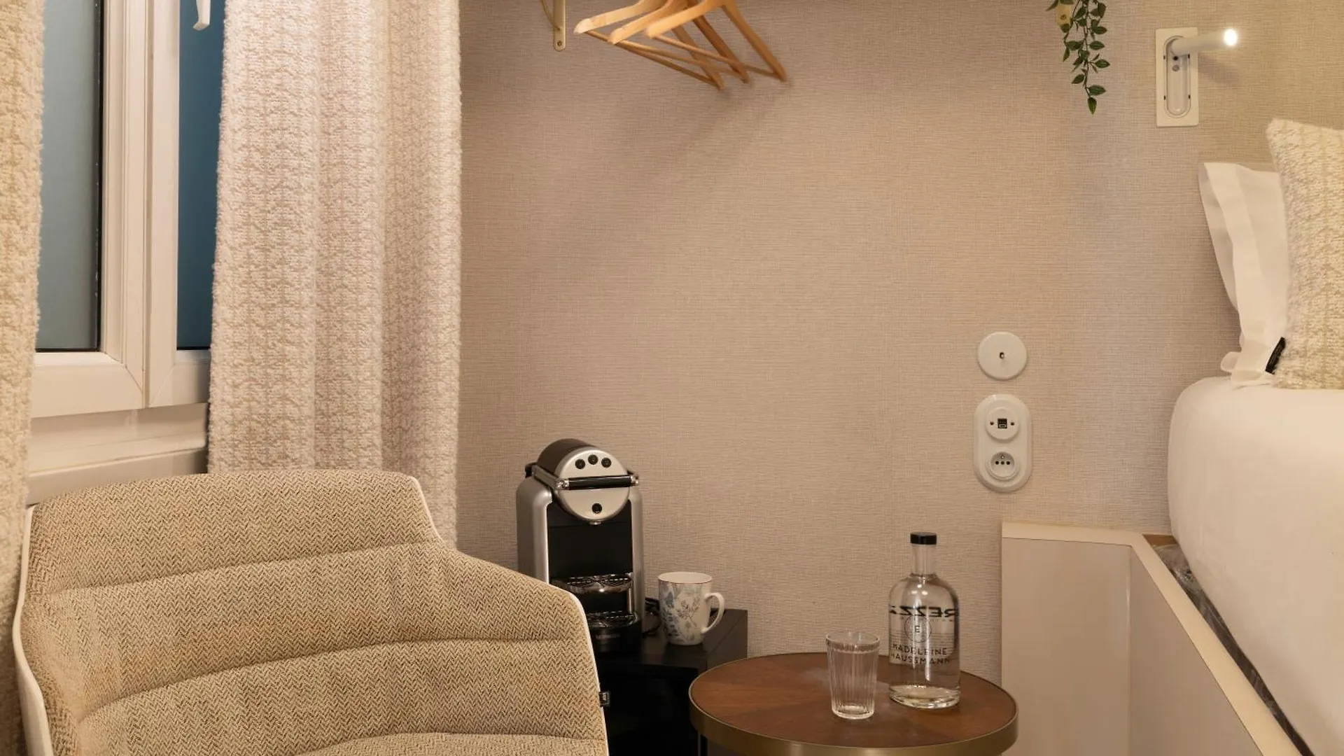 Hotel Madeleine Haussmann Paris