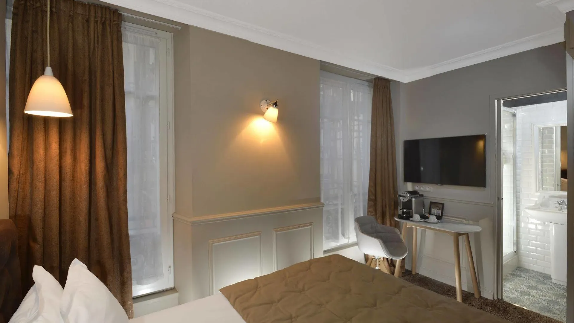 Hotel Madeleine Haussmann París Francia