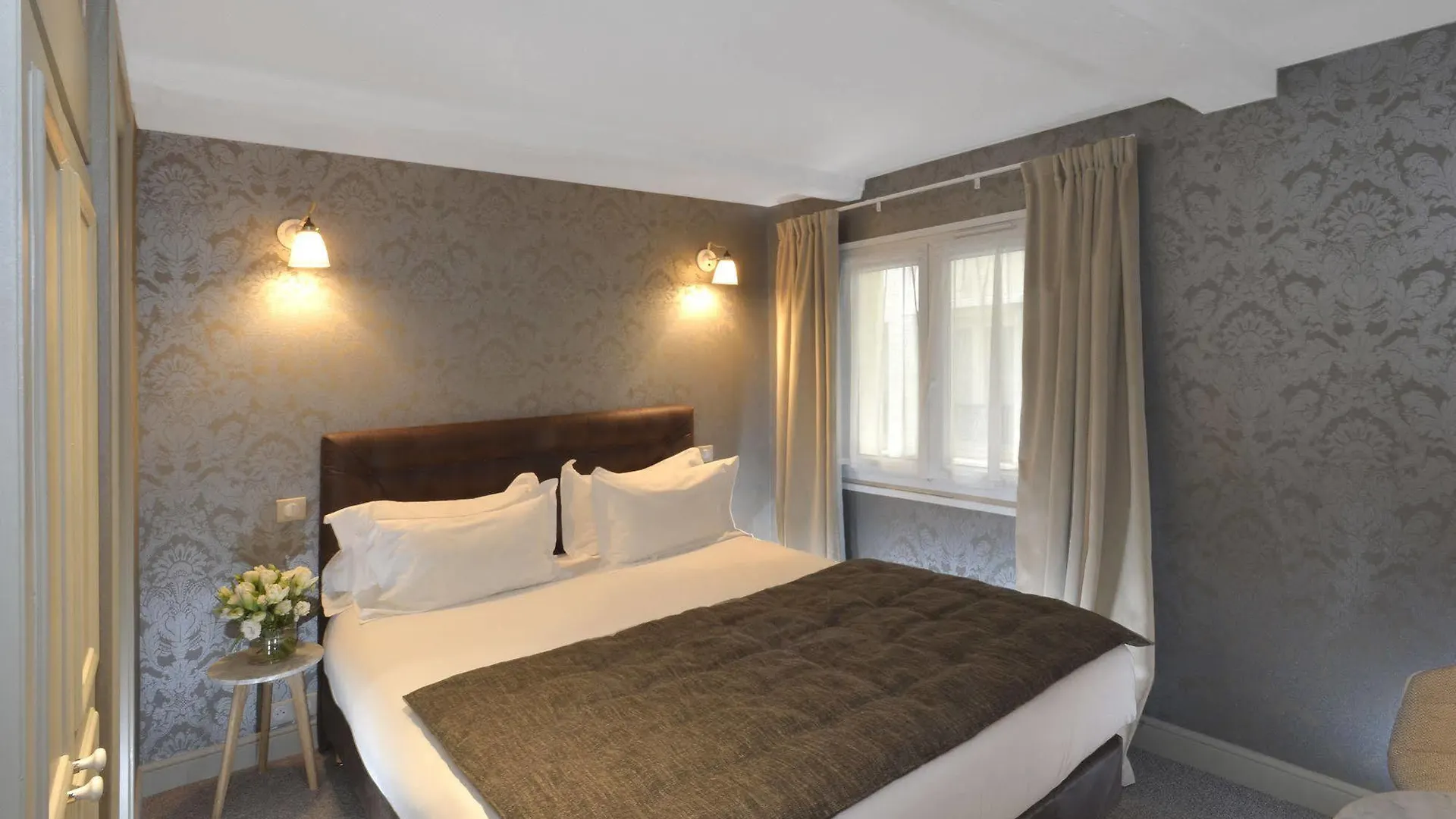Hotel Madeleine Haussmann Paris