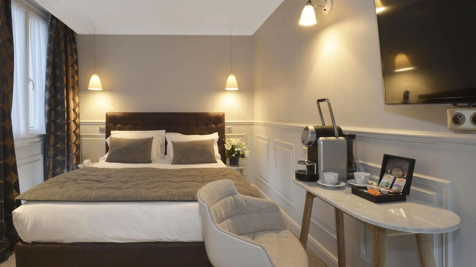Hotel Madeleine Haussmann Paris 3*,