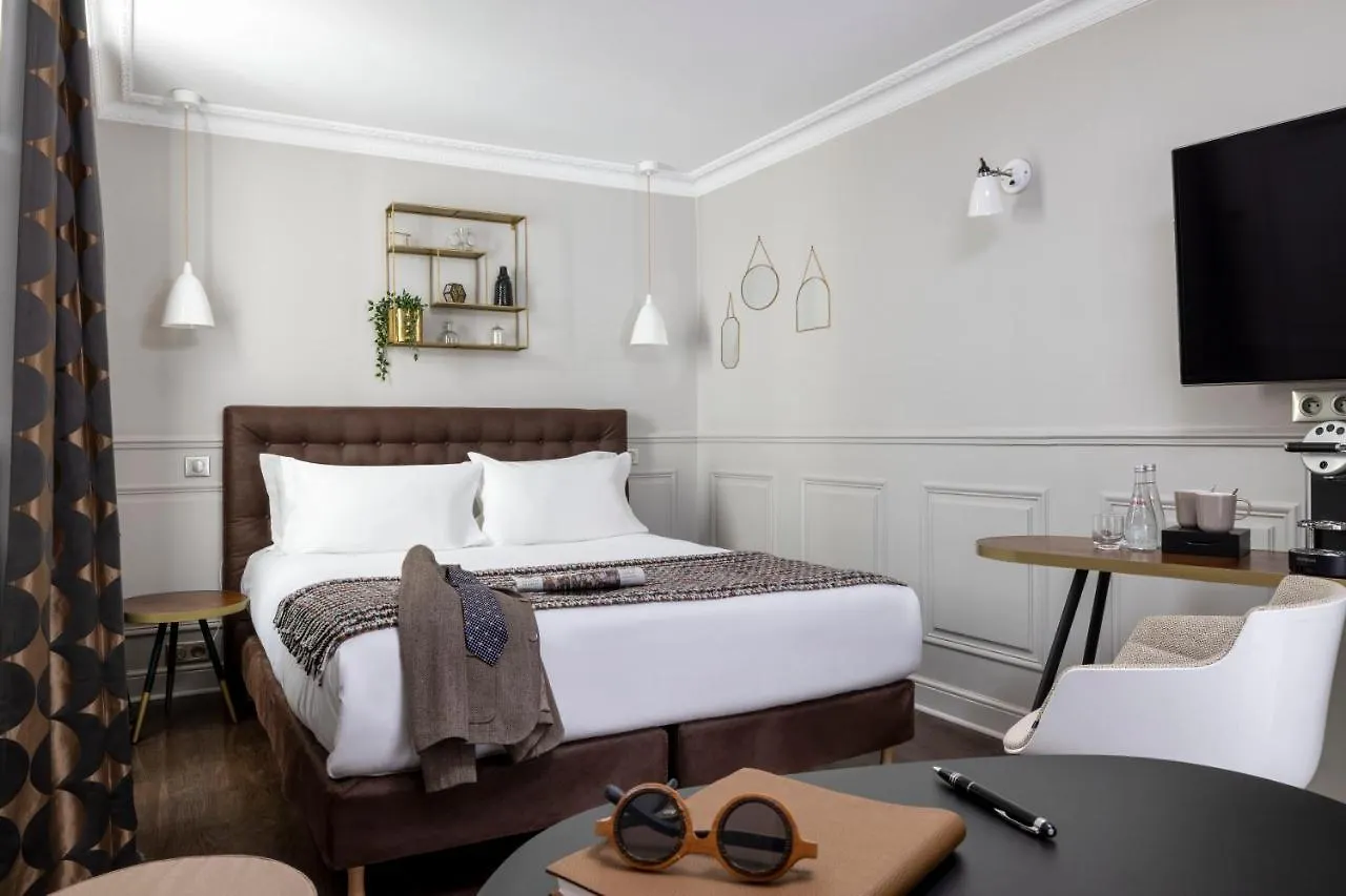 Hotel Madeleine Haussmann Paris