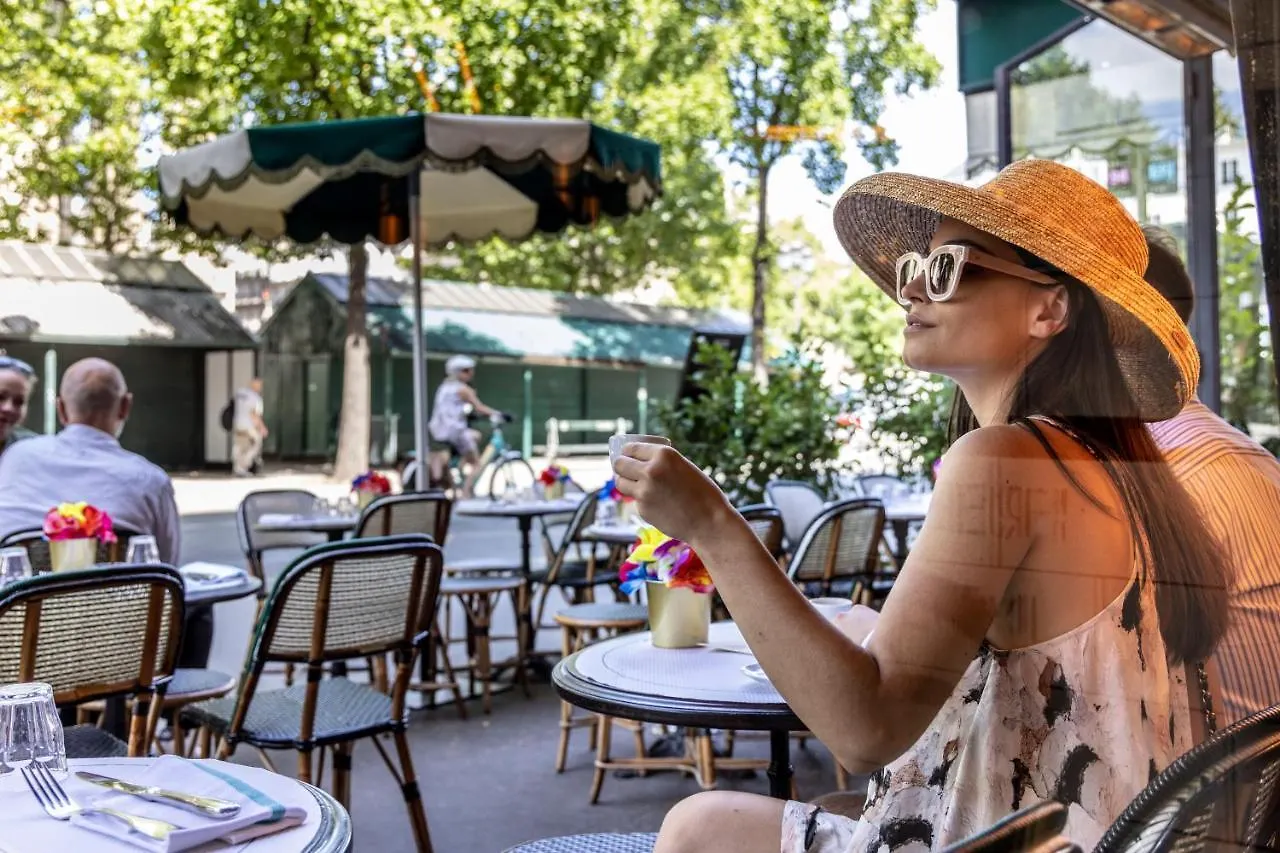 Hotel Madeleine Haussmann Paris Fransa