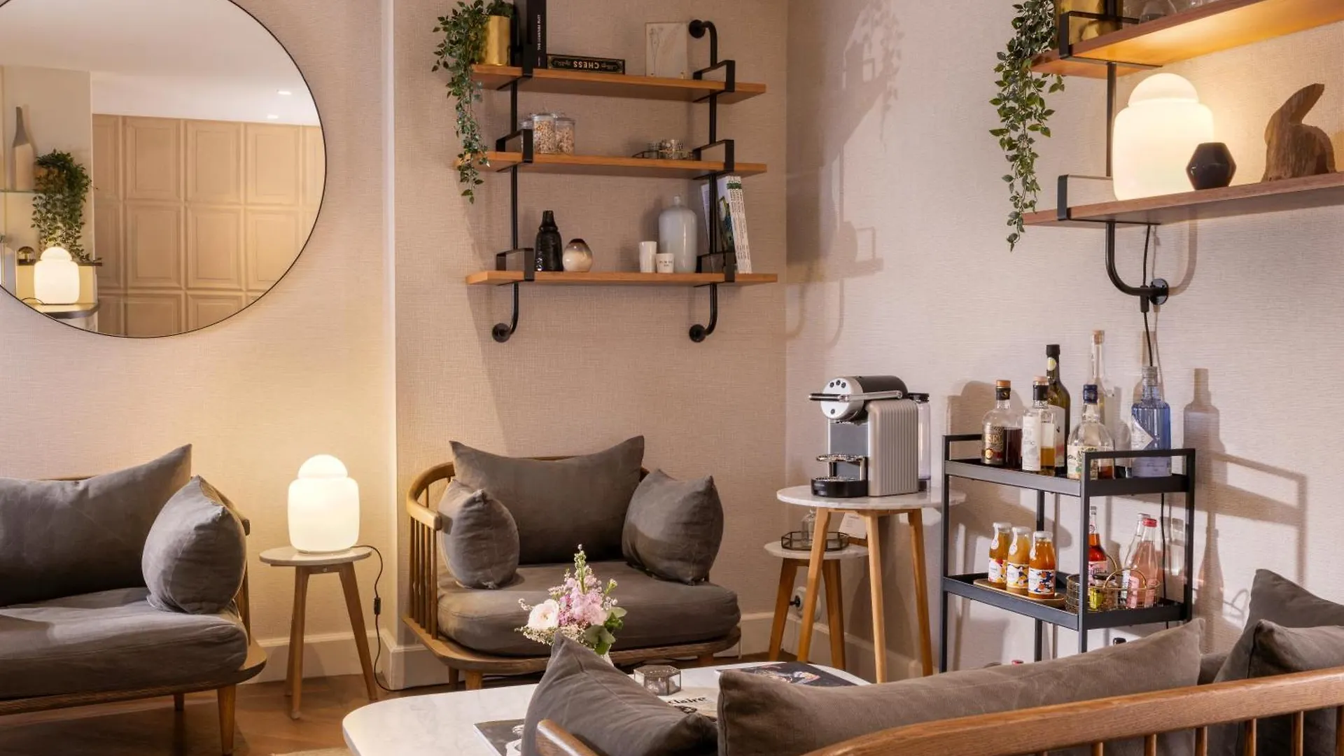 Hotel Madeleine Haussmann Paris